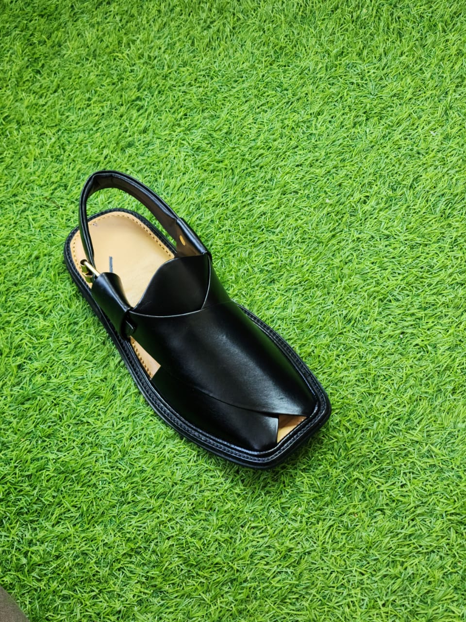 Peshaweri Smart Zalmai Plan Black Chappal