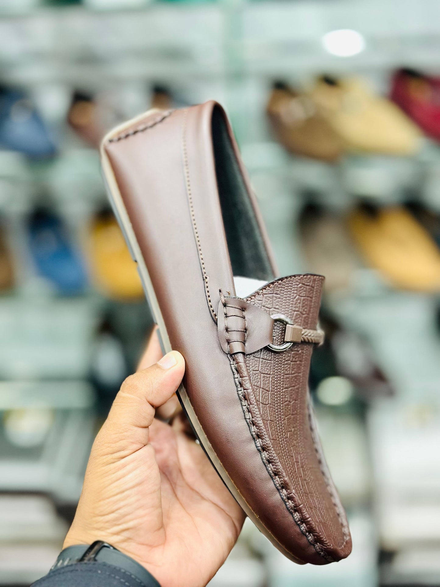 TWO TONE TEXTURED LOAFERS
