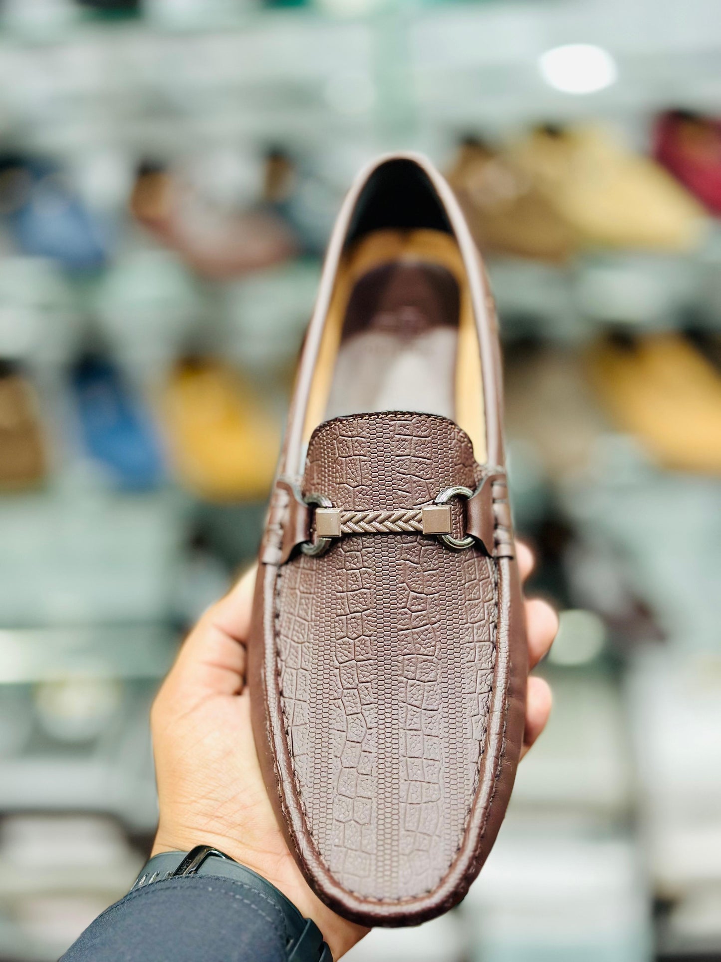 TWO TONE TEXTURED LOAFERS